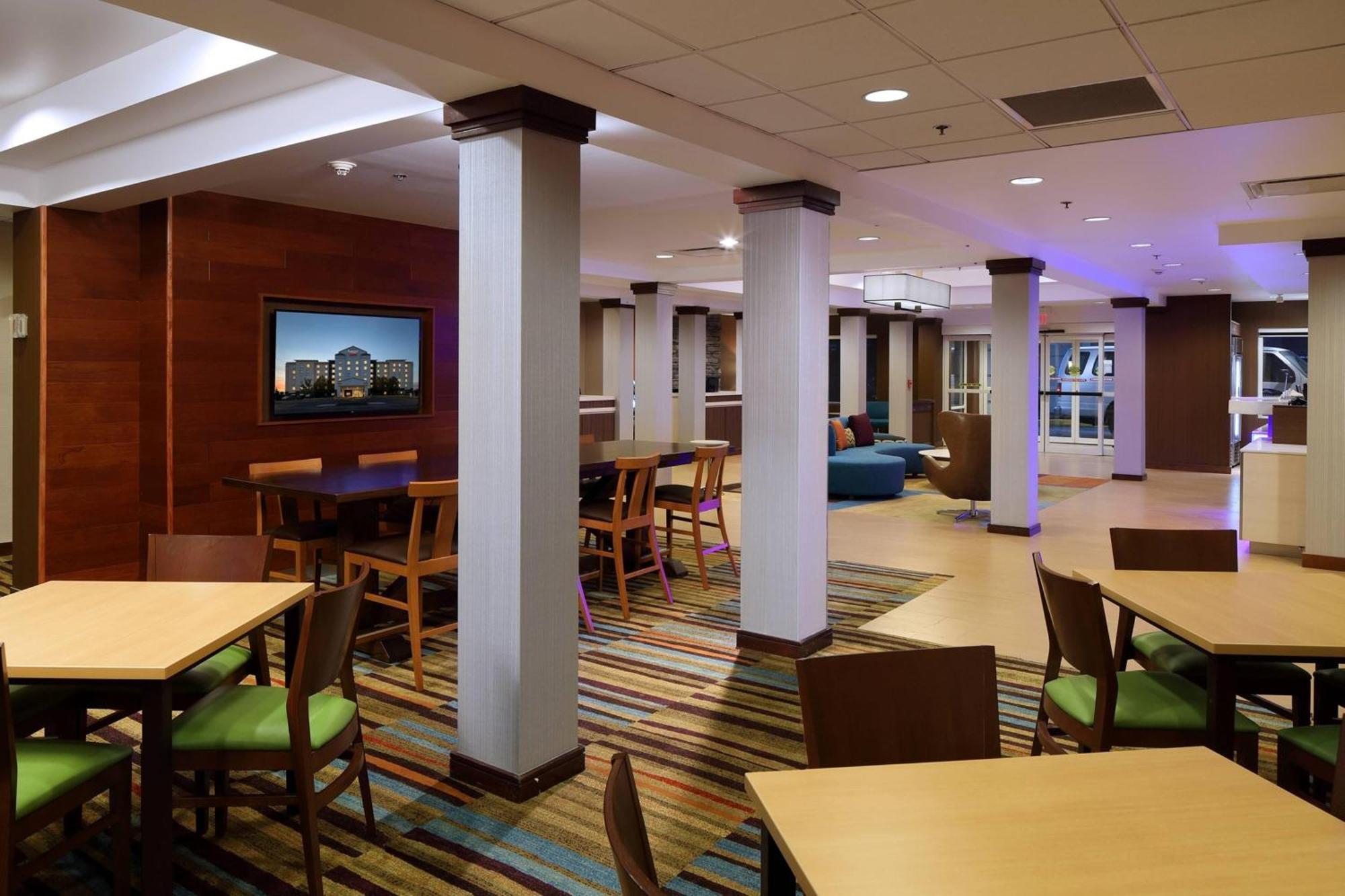 Fairfield Inn & Suites By Marriott Newark Liberty International Airport Eksteriør billede