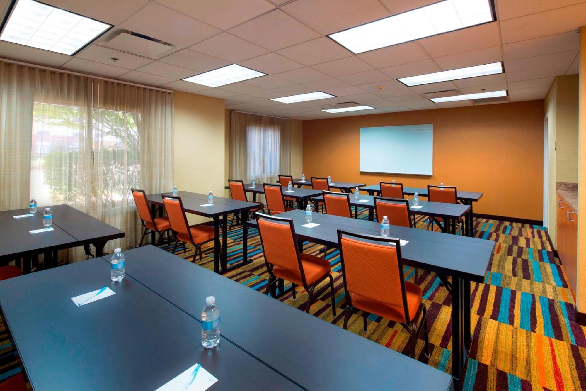 Fairfield Inn & Suites By Marriott Newark Liberty International Airport Eksteriør billede