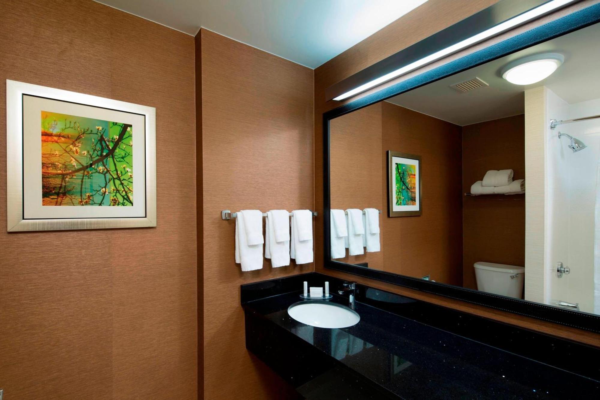 Fairfield Inn & Suites By Marriott Newark Liberty International Airport Eksteriør billede